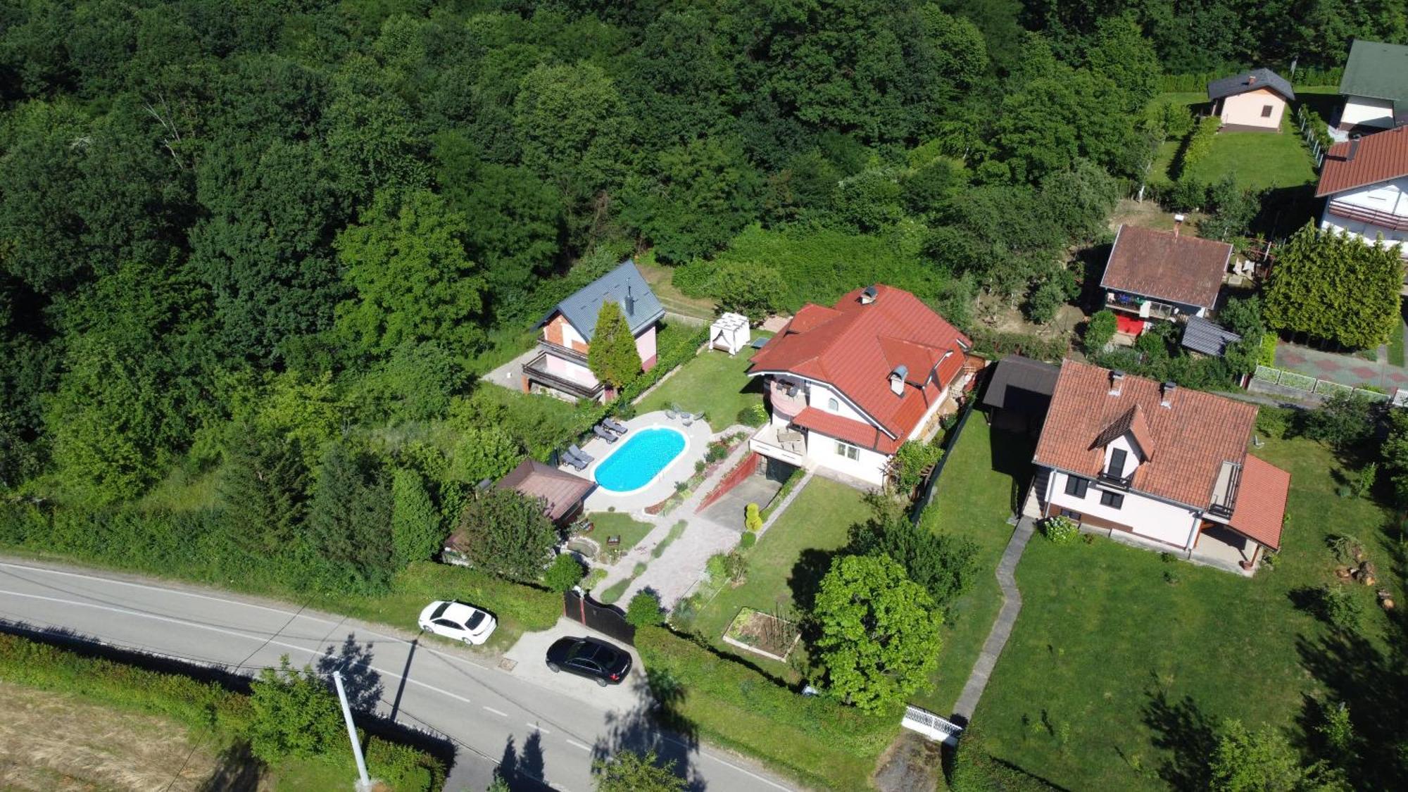 Villa Katarina With Pool 바냐루카 외부 사진