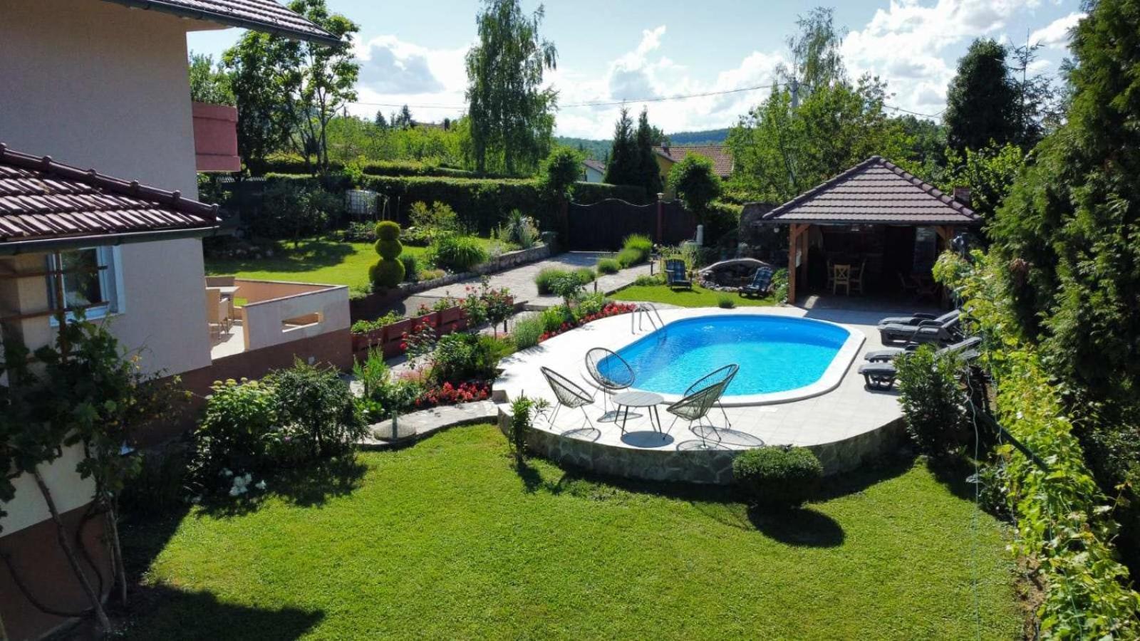 Villa Katarina With Pool 바냐루카 외부 사진